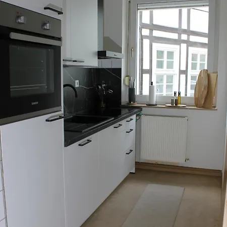 Zentral Gelegene Im Erdgeschoss Fuer 3 Personen - Kueche, Waschmaschine, Zwei Schlafzimmer Lejlighed